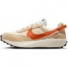 Nike Waffle Debut Vintage (DX2931-100, Mousseline/Orange feu de camp-Lait de coco)